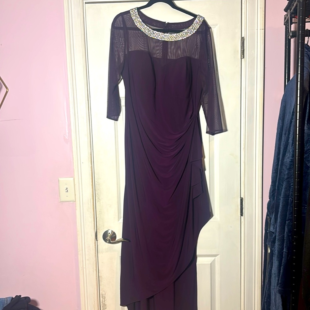 Formal dress worn once size 14
